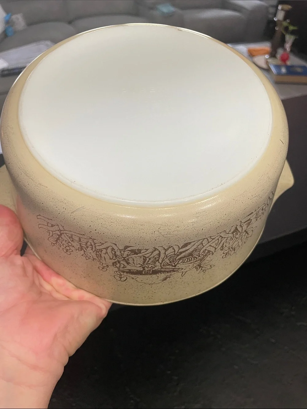 Pyrex Forest Fancies Vintage Speckled Ceramic Serving Bowl with Mushroom 2.5 l